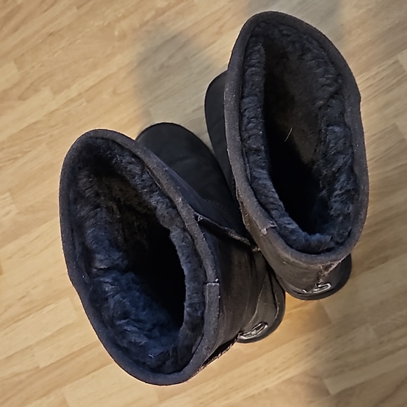 Bearpaw Boots - Picture 7 of 11